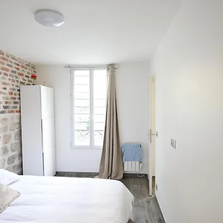 Au Coeur De Montmartre - Paris